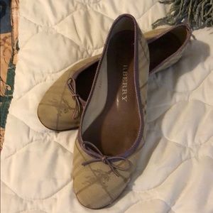 Burberry Flats